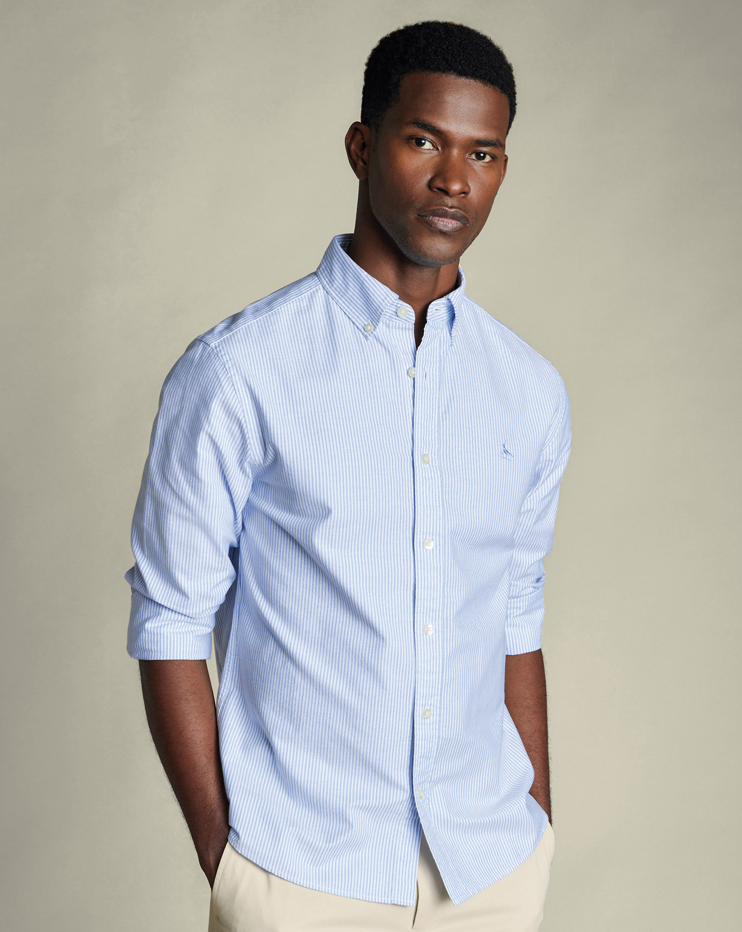 CSR0906BWT_MODEL_UNTUCKED