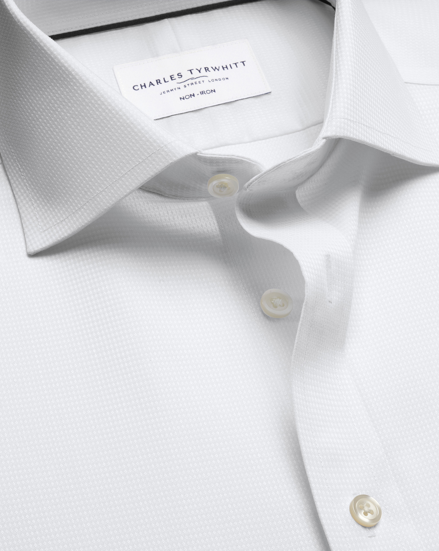FOA0012WHT_COLLAR_DETAIL_01