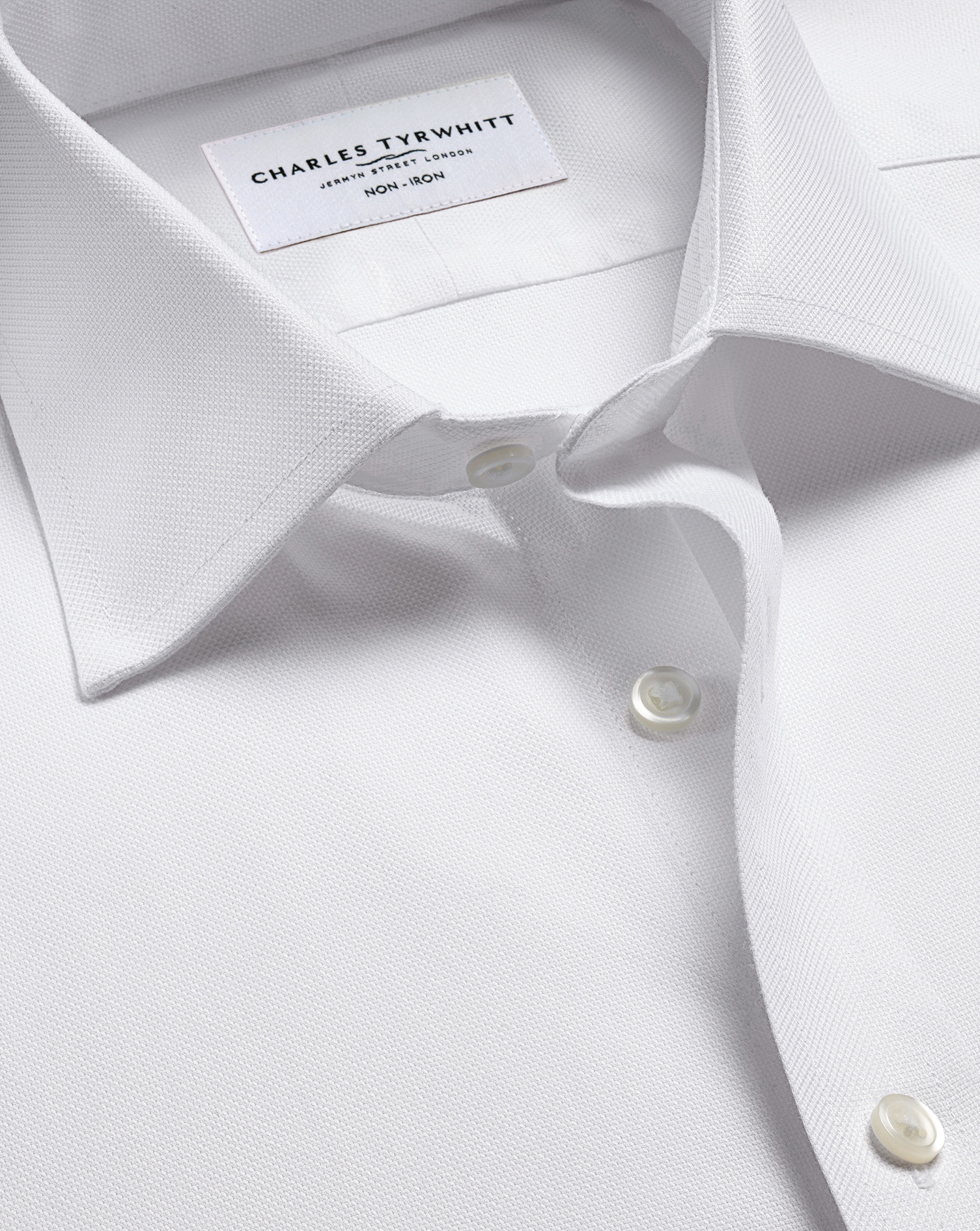 FON0219WHT_COLLAR_DETAIL_01