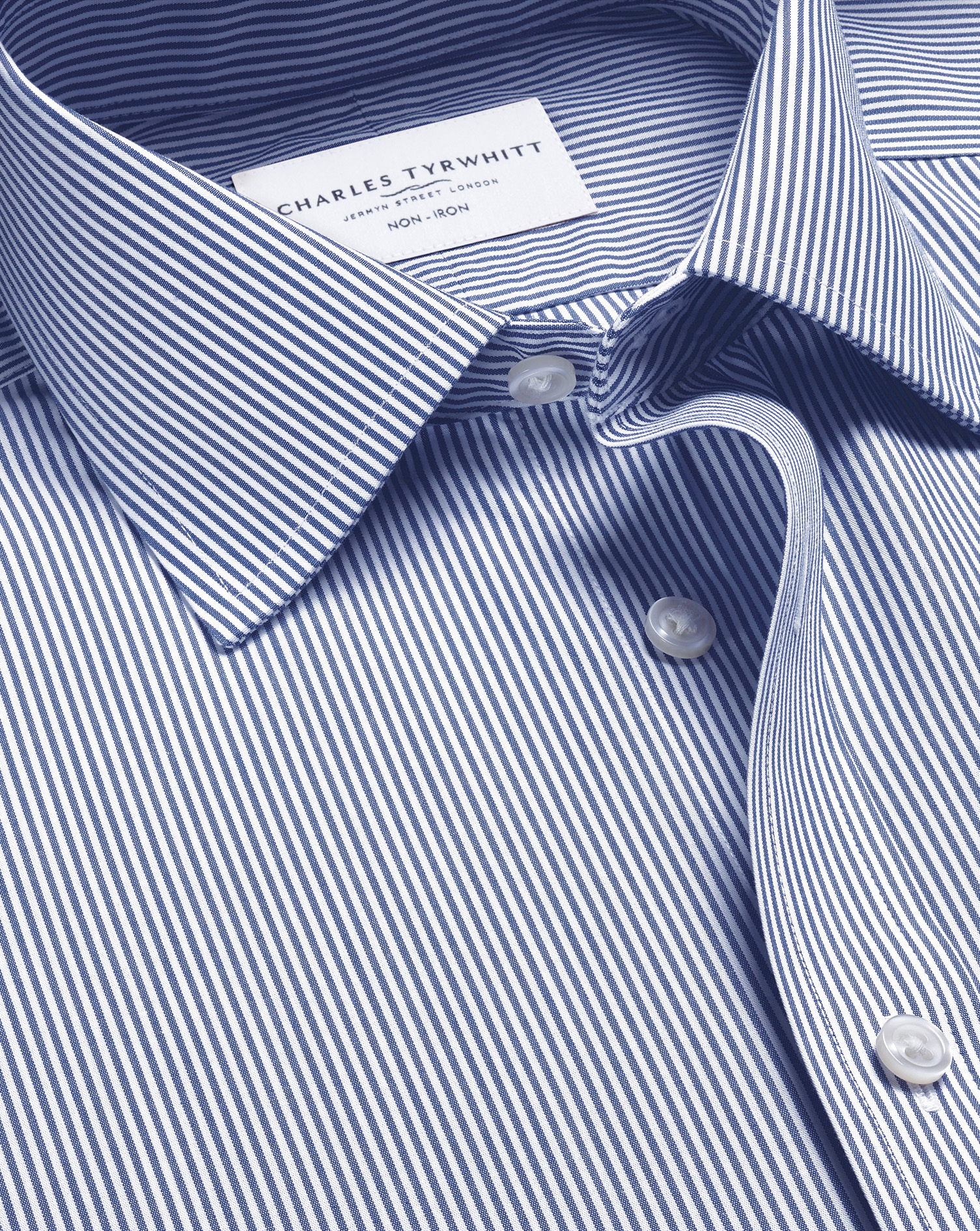 FON0411NAV_COLLAR_DETAIL_01