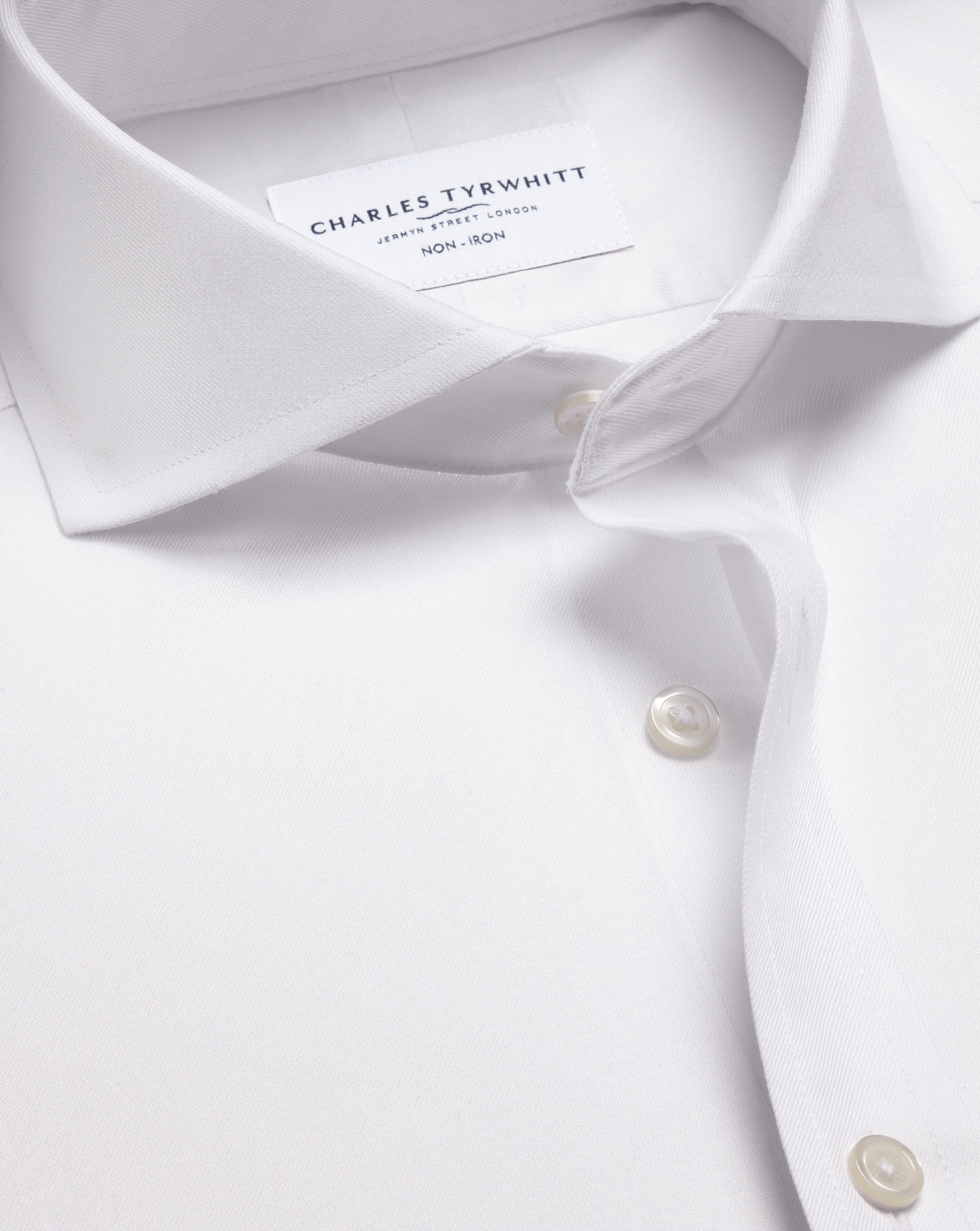 FON0668WHT_COLLAR_DETAIL_01