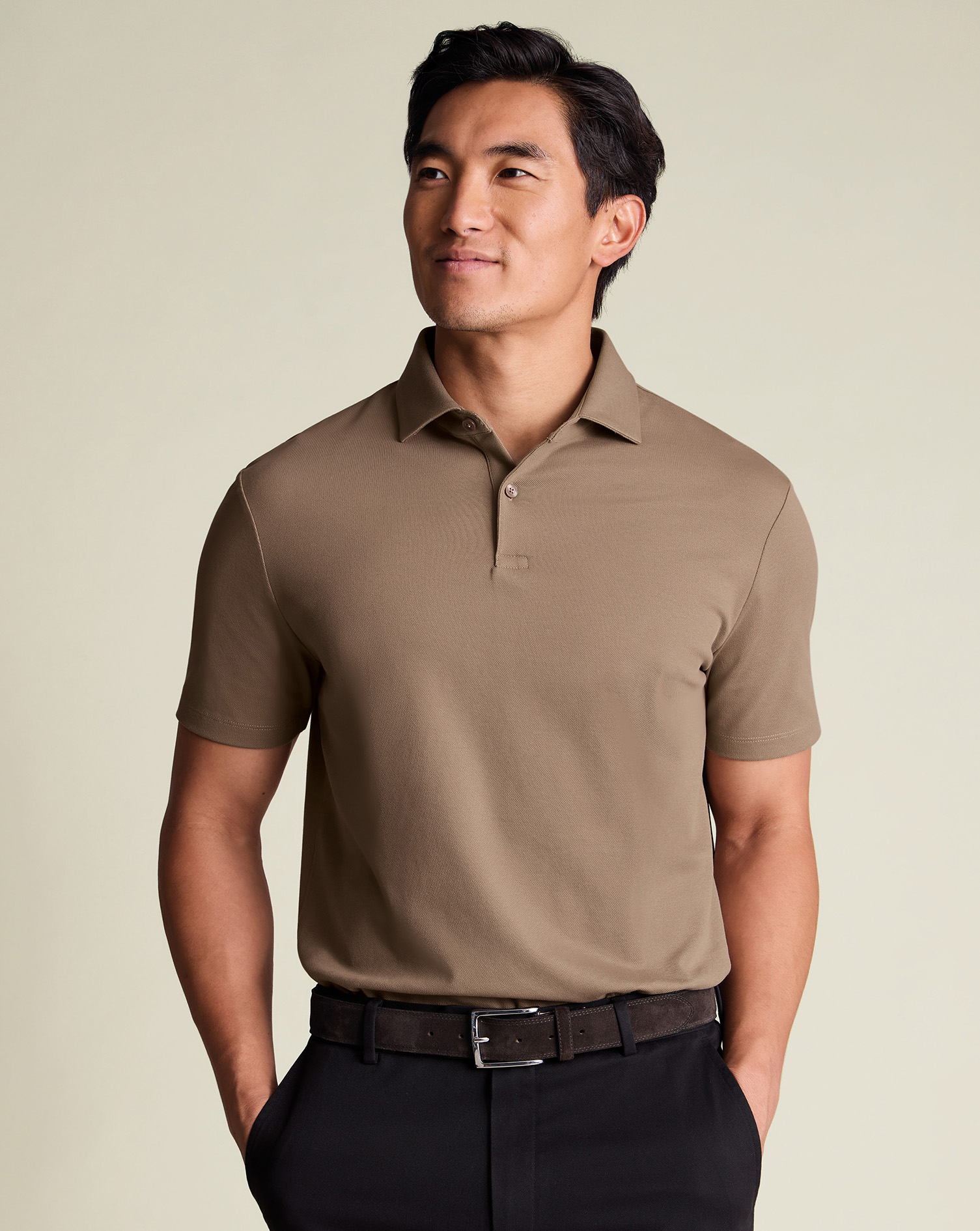 JEP0470CAM_MODEL_FRONT