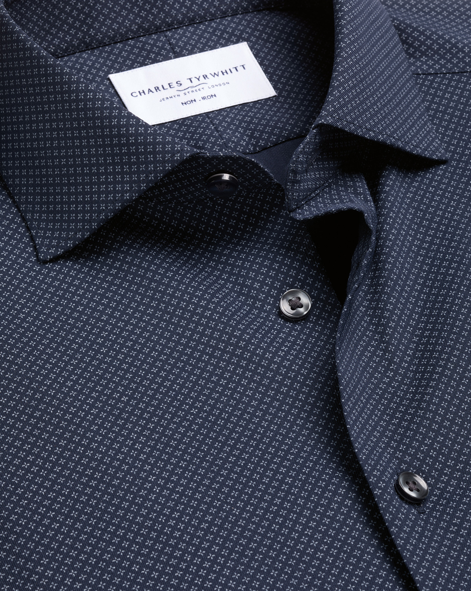 SCS0076NAV_COLLAR_DETAIL_01