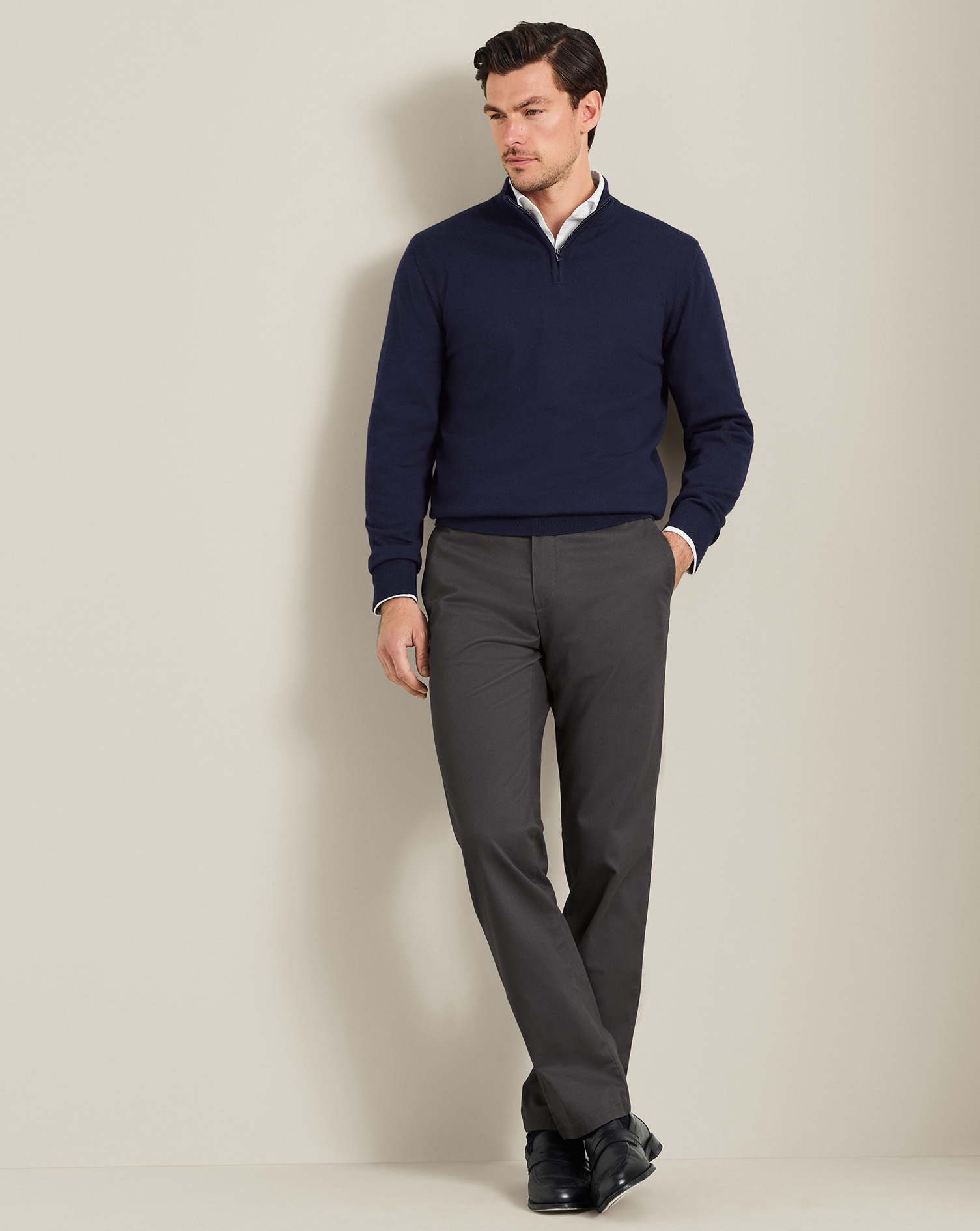 TRC0270DGY_MODEL_FULL_FRONT_01